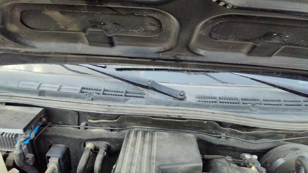 2004-2012 Gmc Canyon Windshield Wiper Cowl Vent Trim Panel Oem Cover — photo 3