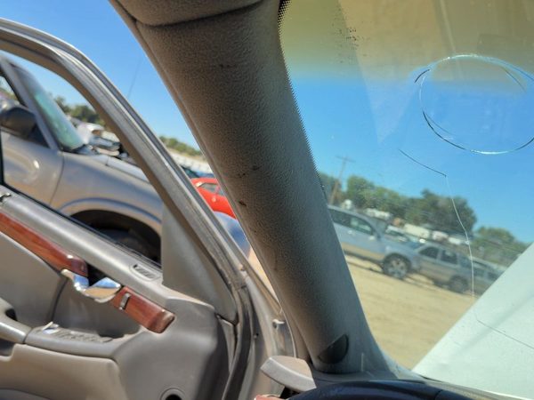 2005 Cadillac Deville A-panel Trim Gray 142 — photo 1