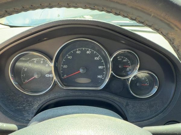 2005-2007 Pontiac G6 Speedometer Cluster Instrument Gauges Panel Oem Dash Mph — photo 2
