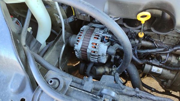 2007-2009 Nissan Sentra Alternator 2.0L — photo 1