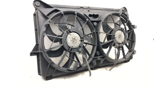 2007-2014 Gmc Yukon Electric Cooling Fan Assembly Oem With Motors 15895879 — photo 3