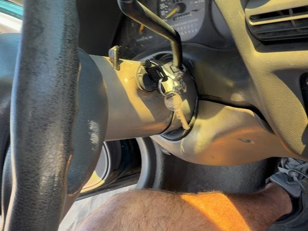 1995-2001 Chevy Lumina Steering Column Assembly OEM Shale 92B Automatic 26040439 — photo 2
