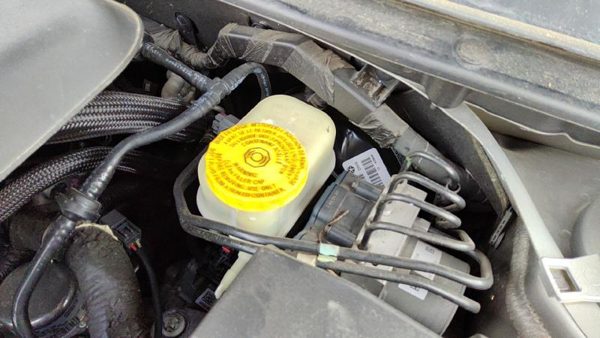 2015-2017 Chrysler 200 Power Brake Booster With Master Cylinder Pair Set Oem — photo 2