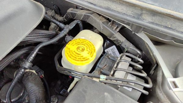 2015-2017 Chrysler 200 Power Brake Booster With Master Cylinder Pair Set Oem — photo 3