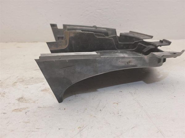 2016 Ram 1500 Grille RH Air Bracket Only — photo 4
