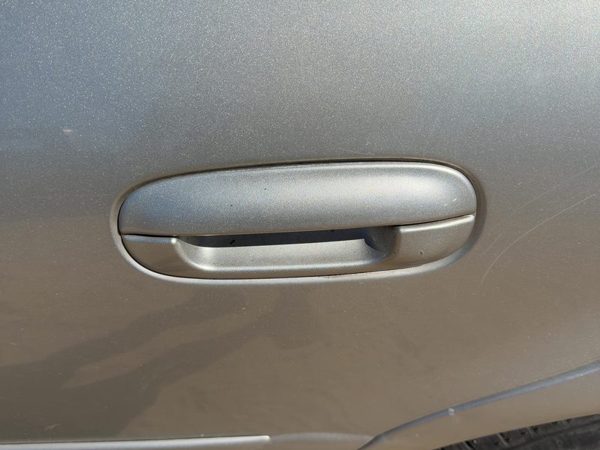 2005 Cadillac Deville Outside Door Handle LH Platinum 67U — photo 2