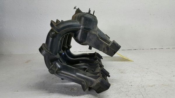 2011-2013 Ford Fiesta Oem Intake Manifold Plenum 1.9L Be8z9424a — photo 4
