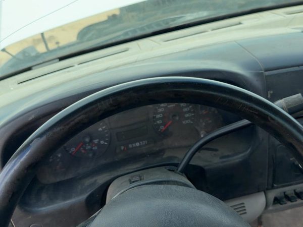 2005-2007 Ford F350 Trim Bezel Around Speedometer Oem Dash Surround Panel Gray — photo 2
