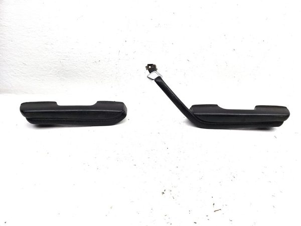 1980 Mercedes 450Sl Front Door Arm Rest Set Pair Oem 107 — photo 1