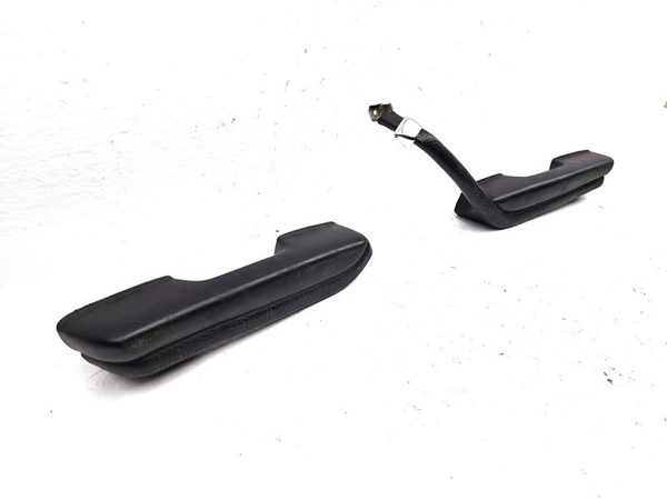 1980 Mercedes 450Sl Front Door Arm Rest Set Pair Oem 107 — photo 2