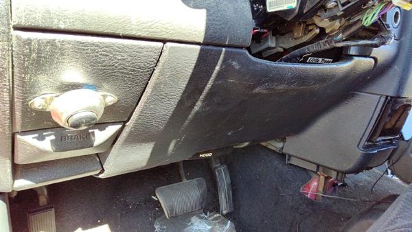 2004 05 Dodge Ram 1500 Lower Dash Under Column Knee Bolster Trim Panel Oem Black — photo 2