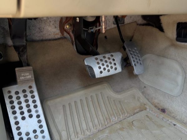 2003-2008 Infinity Fx45 Brake Pedal Assembly Oem — photo 1