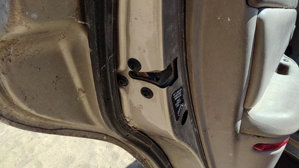 1997-2004 Buick Century Driver Left Rear Door Latch With Rods/Cables Oem Back — photo 1