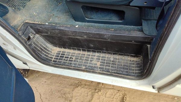 1985-1994 Gmc Safari Driver Left Lower Sill Step Moulding Trim Panel Oem — photo 1