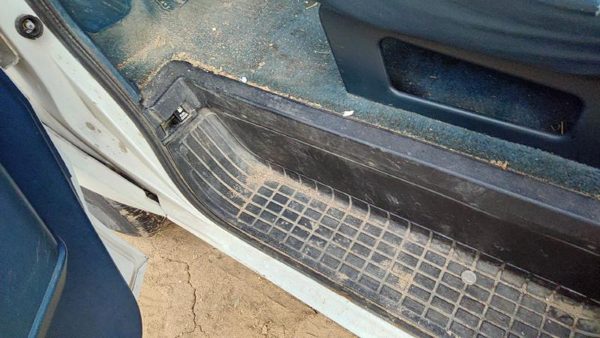 1985-1994 Gmc Safari Driver Left Lower Sill Step Moulding Trim Panel Oem — photo 4