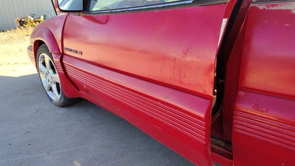 1993 Pontiac Grand Prix Driver Left Front Door 2 Door Red LH 12504873 — photo 8