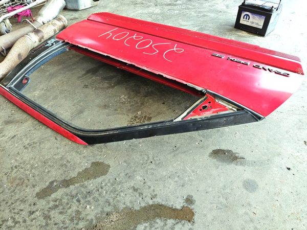 1993 Pontiac Grand Prix Driver Left Front Door 2 Door Red LH 12504873 — photo 13