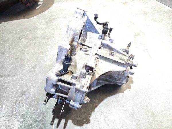 1996-2000 Civic Hx Coupe 5 Speed Manual Transmission 1.6L Vtec-E 4911996 — photo 1
