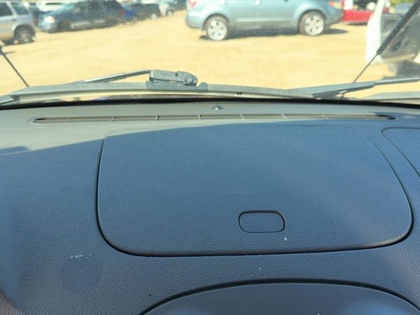 2006 Chevy HHR Center Upper Dash Cubby Storage Compartment OEM Gray LS 15834790 — photo 3