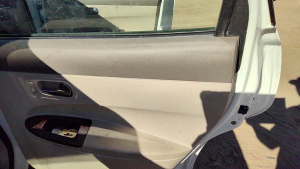 07 Lacrosse Passenger Right Rear Door Trim Panel With Switches Back Neutral 52B — photo 2