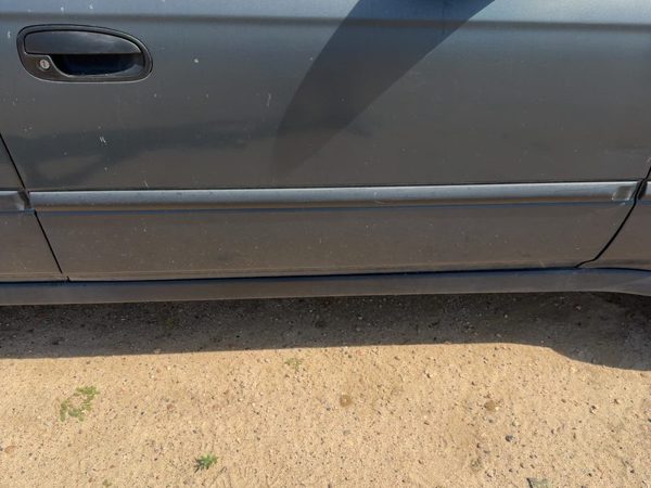96-00 Civic Passenger Right Front Moulding From Door Oem Trim Strip Blue B-73M — photo 1