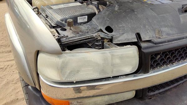 1999-2001 Chevy Silverado 2500 Passenger Right Head Light Oem Front Lamp — photo 2