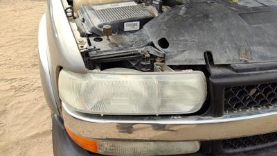 1999-2001 Chevy Silverado 2500 Passenger Right Head Light Oem Front Lamp