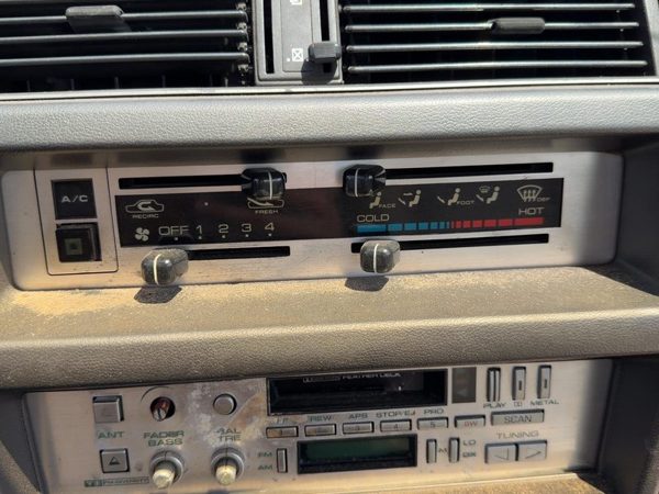 87-88 Nissan Maxima Temperature Control Module In Dash Heater Ac Head Unit Oem — photo 2