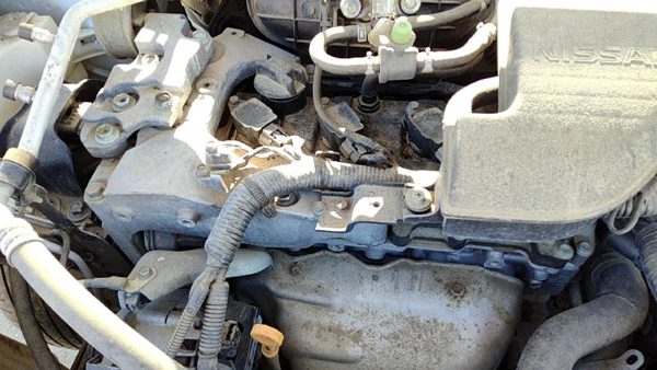 2013 Nissan Rogue Valve Cover 2.5L — photo 1