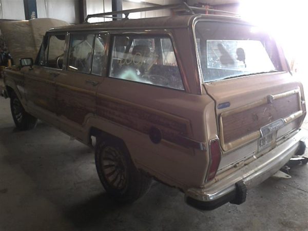 1985 Jeep Grand — vehicle photo 5