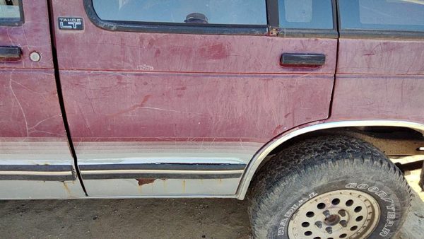 1993 Chevrolet S10 Blazer Rear Door LH Red — photo 3