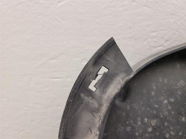 2016 Ram 1500 Grille LH Air Bracket Only — photo 4