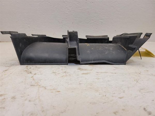 2016 Ram 1500 Grille LH Air Bracket Only — photo 7