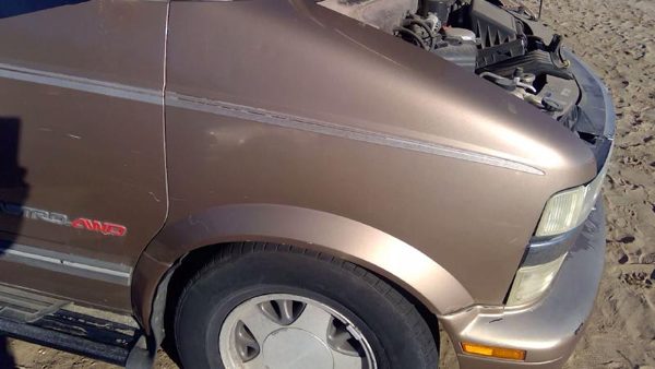 1995 Chevy Astro Fender RH Brown — photo 9