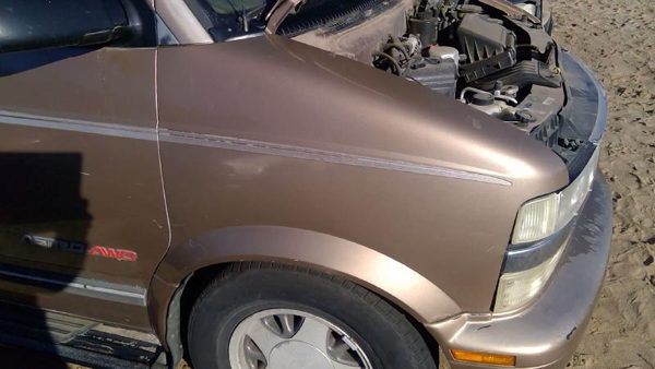 1995 Chevy Astro Fender RH Brown — photo 5