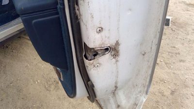 1977-1990 Chevy Caprice Passenger Right Front Door Latch With Rods/Cables Oem