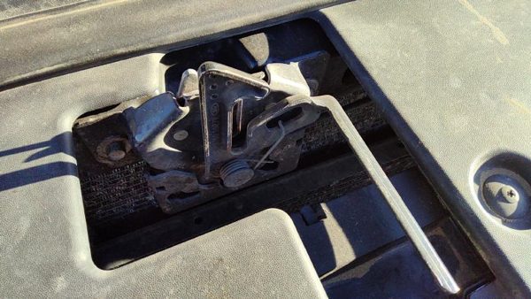 2007-2017 Ford Expedition Hood Latch Assembly With Bracket Oem 9L1z16138a — photo 4