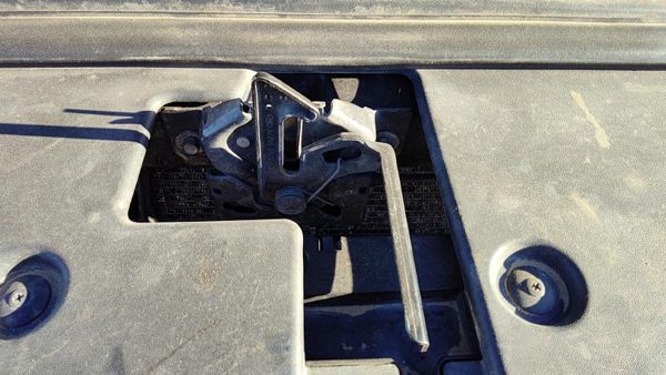 2007-2017 Ford Expedition Hood Latch Assembly With Bracket Oem 9L1z16138a — photo 1