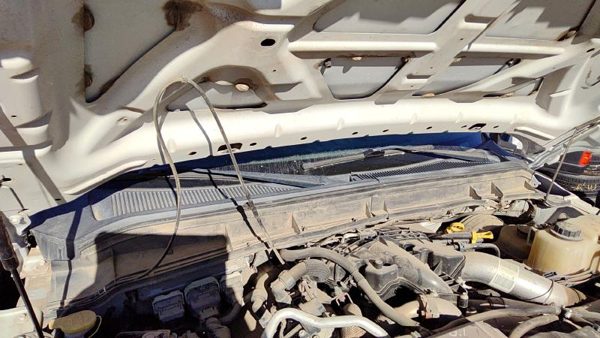 11-16 Ford F250 Windshield Wiper Cowl Vent Trim Panel Oem Cover 6.7L Powerstroke — photo 1