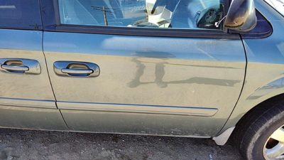 2007 Dodge Caravan Front Door RH Magnesium Ppk