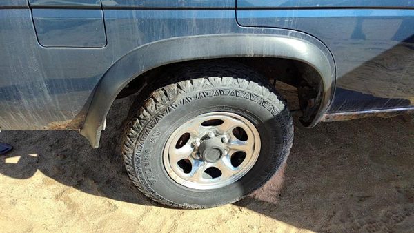 1995 Nissan Pathfinder Passenger Right Rear Wheel Flare Oem Moulding Only — photo 2