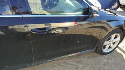 2013 Volkswagen Passat Front Door RH Black A1