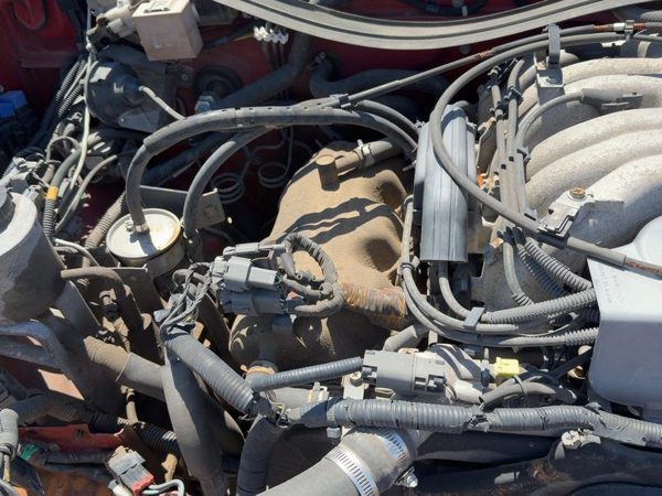 1994 Nissan Pathfinder Passenger Right Cylinder Head Assembly 3.0L SOHC OEM — photo 1