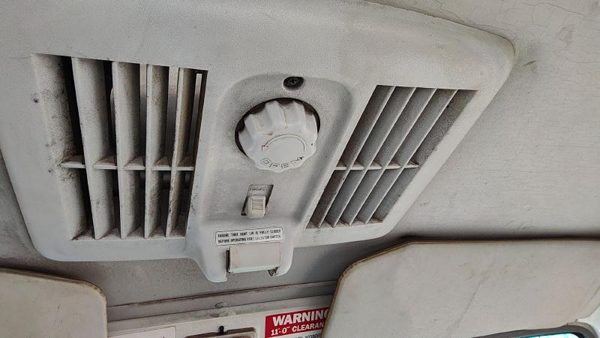 96-07 Isuzu Npr Roof Vent Cieling Oem Gray — photo 5