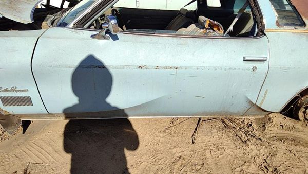 1975 LH Cutlass Supreme Driver Left Front Door Shell OEM Blue 2 Door Coupe — photo 1