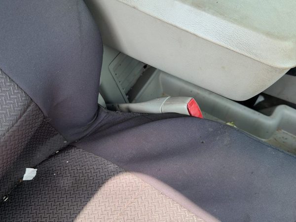 05-06 Equinox Passenger Right Front Seat Belt Buckle Receiver Oem Light Gray 14B — photo 3