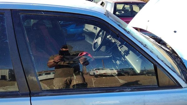 1988-1991 Honda Civic Passenger Right Front Side Window Door Glass Oem Sedan — photo 1