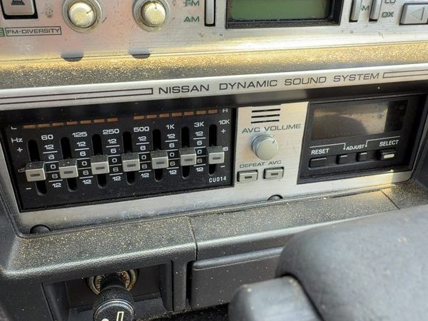 1987 Nissan Maxima Stock Radio Oem Factory Stereo Equalizer Us 2825244L60 — photo 1