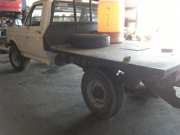 1989 Ford Pickup F250 — vehicle photo 6