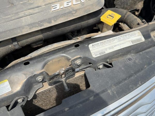 2012 Chrysler Town & Country Upper Radiator Support Tie Bar Hood Latch OEM — photo 2